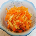 三つ葉つくし's cooksnap of when they made 超簡単！ りんごとにんじんのサラダ.