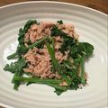さおりん's cooksnap of when they made ツナ缶とセロリの葉っぱ炒め.