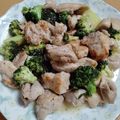 𐊤ꪶꫀꪜᥱꫜ's cooksnap of when they made 鶏肉とブロッコリーのうま塩ガーリック炒め.