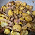 居候です。's cooksnap of when they made 鶏ももと秋の味覚バター醤油炒め.