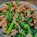 まめたん's cooksnap of when they made 春✿　菜の花と豚肉のオイスター炒め.