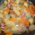花音's cooksnap of when they made じゃがいも玉ねぎベーコンの旨煮★.