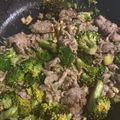 大阪のちゃーちゃん's cooksnap of when they made 豚小間とブロッコリーのマヨ炒め.