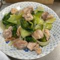 ミアンミアン's cooksnap of when they made 鶏もも肉と新玉ねぎ&チンゲン菜の旨塩炒め.