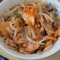 三島ユラ's cooksnap of when they made レンチン豚バラもやしキムチ.