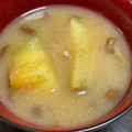 ヒヨコマメ☆'s cooksnap of when they made なめことさつま芋の味噌汁.