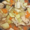 あゆぽん's cooksnap of when they made 簡単♪節約にも！鶏むね肉で肉じゃが！.