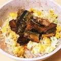 ☆コレット★'s cooksnap of when they made 缶詰で秋刀魚の蒲焼丼.