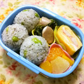 えれぼん's cooksnap of when they made ゆかりとしらすと枝豆のおにぎり.