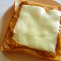 ももちゃんパンダ's cooksnap of when they made カレーの翌日の朝食は…チーズトースト♪.