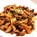 てんちょーさん's cooksnap of when they made 簡単もう一品！きのこのバター醤油ソテー.