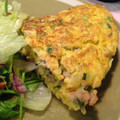 猫柳商店's cooksnap of when they made 餃子の具でオムレツ！？.