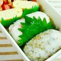 SP♪'s cooksnap of when they made 酢飯で☆紅生姜と大葉のおにぎり.
