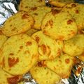 XsakuayuX's cooksnap of when they made ★チーズと黒胡椒のおつまみクッキー★.