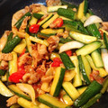 てーたー's cooksnap of when they made きゅうりとプチトマト、豚肉の黒酢炒め.