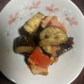 そめさん堂's cooksnap of when they made 茄子ベーコンとトマトのガーリック炒め.