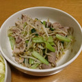 うぅこちゃん's cooksnap of when they made もやしと豚肉とほうれん草炒め.