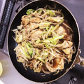 meico0402's cooksnap of when they made 焼きそばみたい♪もやし豚キャベソース炒め.