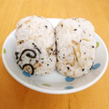 ドルフィンサーモン's cooksnap of when they made ちりめんじゃこの簡単おにぎり.
