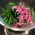 samsam's cooksnap of when they made 菊の花のツナマヨあえ.