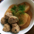 りのともママ's cooksnap of when they made 簡単 一品♪ 大根 つみれの 煮物＊゜.