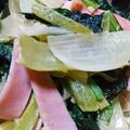 はづきっぴー's cooksnap of when they made ☆ハムと小松菜のオイマヨ炒め☆.