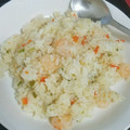 ｍｍ（ﾐﾘ）'s cooksnap of when they made 炊飯器で簡単☆エビピラフ.