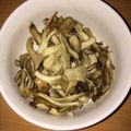 ちゃろちゃお's cooksnap of when they made あと一品に☆舞茸のナムル.