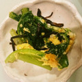 mossaman's cooksnap of when they made レンジで簡単♡小松菜と卵の塩昆布和え.