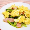 アイリッシュショコラ's cooksnap of when they made 小松菜とベーコンのガリバタ炒め卵のせ.