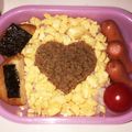 野比のびえ's cooksnap of when they made かわいい♪ハートの❤鶏そぼろ❤弁当.