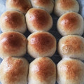 ゆーーみ's cooksnap of when they made 【簡単】もっちり全粒粉の丸パン.