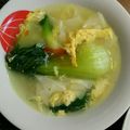 M130018's cooksnap of when they made チンゲンサイとワンタンの簡単スープ.