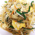 ユーロン's cooksnap of when they made 簡単もやしとニラの卵炒め.