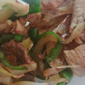 maaaayuu's cooksnap of when they made 超簡単！豚肉とピーマン玉ねぎてりやき炒め.