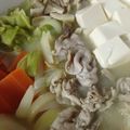 クックHPB1MU☆'s cooksnap of when they made 鍋キューブで簡単！にんにくたっぷり白湯鍋.