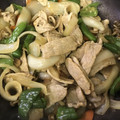 やんちゃ坊主☆'s cooksnap of when they made 簡単!!豚ロース肉ときのこ野菜炒め♬.