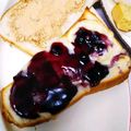 choco831's cooksnap of when they made 簡単ブルーベリーチーズトースト.
