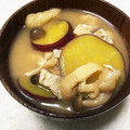 クックI6NLMD☆'s cooksnap of when they made 秋♪さつまいも・きのこ・油揚げの味噌汁.
