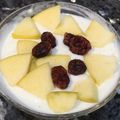 Spain's cooksnap of when they made りんごとレーズンのヨーグルトサンデー.
