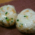 もりはん's cooksnap of when they made たぬきときつねの仲良しおにぎり.