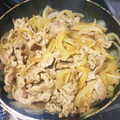 iretaka3's cooksnap of when they made 簡単メイン♪豚肉と玉ねぎの照りマヨ炒め.