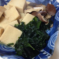 jougo's cooksnap of when they made 高野豆腐とわかめとしいたけの煮物.