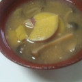 fumin1107's cooksnap of when they made 秋♪さつまいも・きのこ・油揚げの味噌汁.
