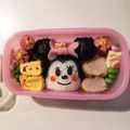 tinkco☆'s cooksnap of when they made キャラ弁簡単ミニーちゃんおにぎり.