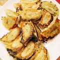kayosanta's cooksnap of when they made ホットプレートで肉汁がヤバイ♡焼き餃子.