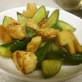 低カロ探検隊's cooksnap of when they made 意外な組合せで！鶏肉ときゅうりの甘酢炒め.