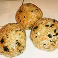 ダッフィーニーうに's cooksnap of when they made 大葉にんにく醤油と鮭フレークでおにぎり.