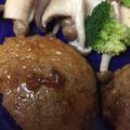 食う寝る遊ぶ大好き's cooksnap of when they made れんこんと鶏ミンチの和風ハンバーグ.