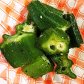 ayakaL7's cooksnap of when they made とっても簡単♪オクラの胡麻和え.
